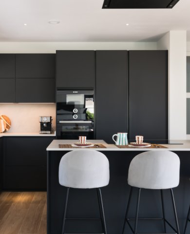 Cocina muebles negro seda
