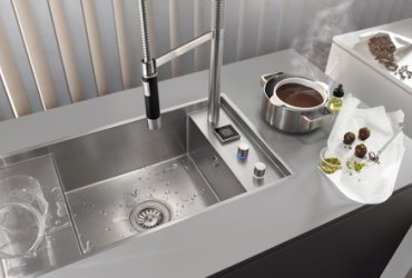 eUnit Kitchen, grifería con control electrónico de Dornbracht