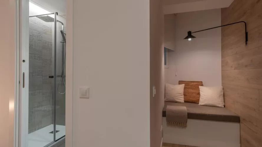 Proyecto interiorismo dormitorio y baño