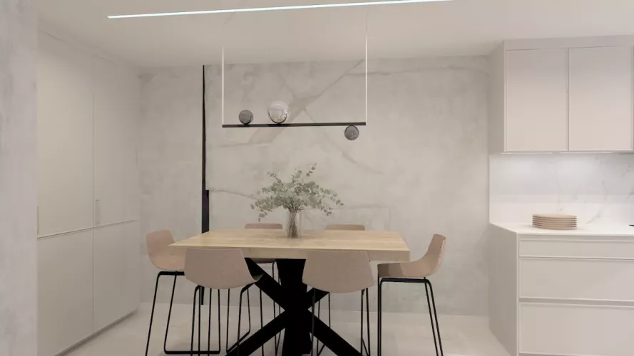 Cocina clara con mesado auxiliar