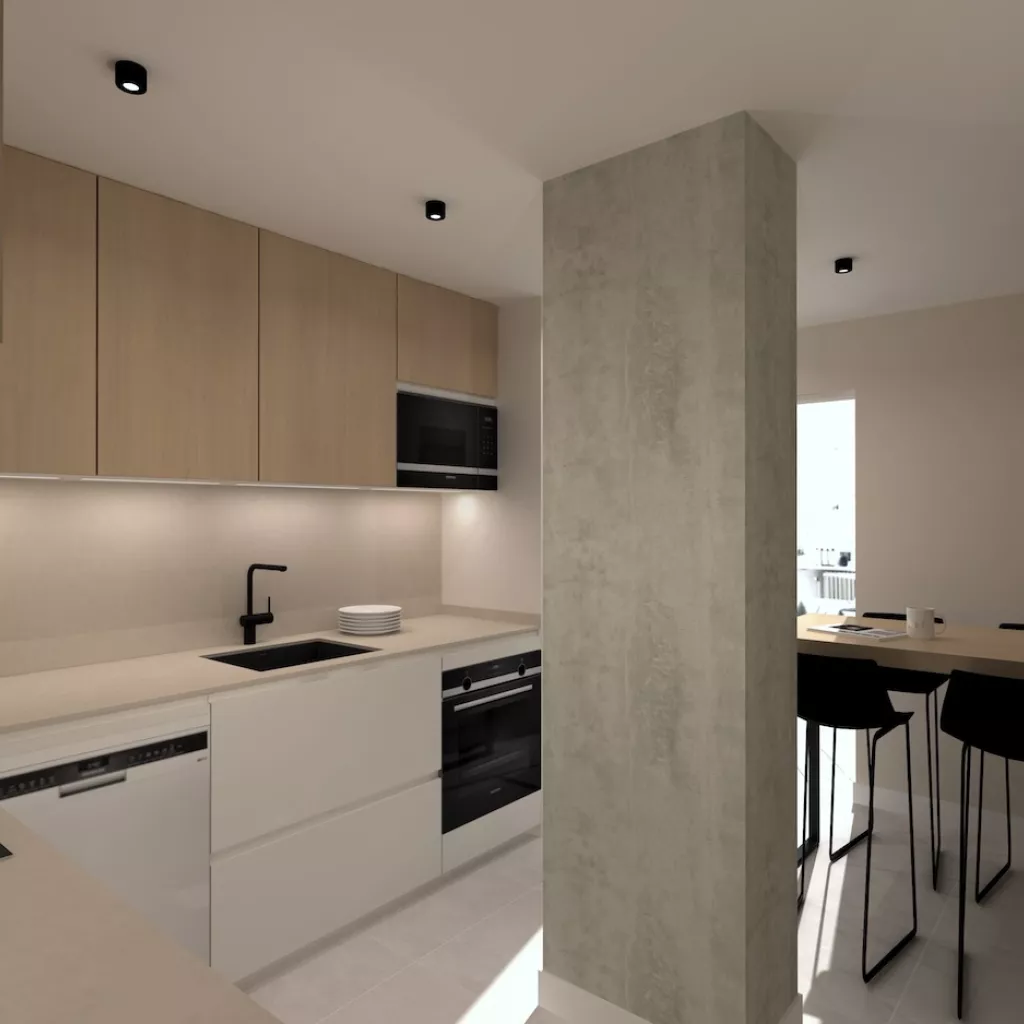 Cocina cuadrada con columna